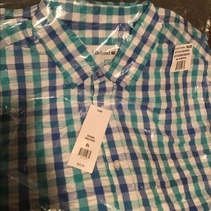 Men’s short sleeved button up